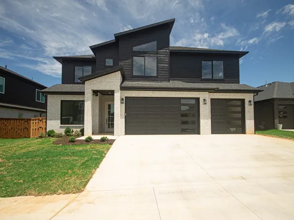 3504 SW Radiance Ave, Bentonville, AR 72713