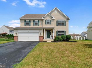 525 Willowwood Dr, Smyrna, DE 19977