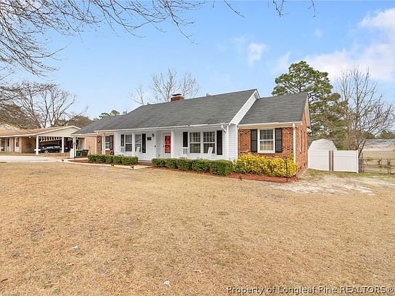 4th image of 3601 Golfview Rd