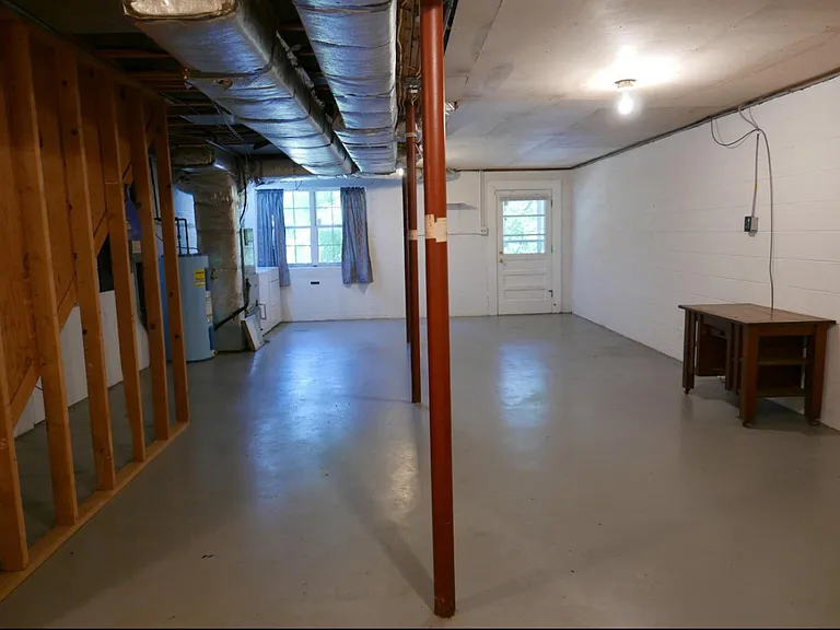 8 Bates Dr — Photo 11