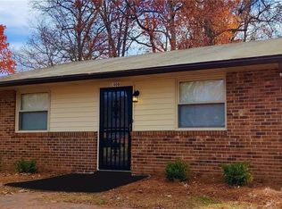 1408 Comstock Ln, Greensboro, NC 27406