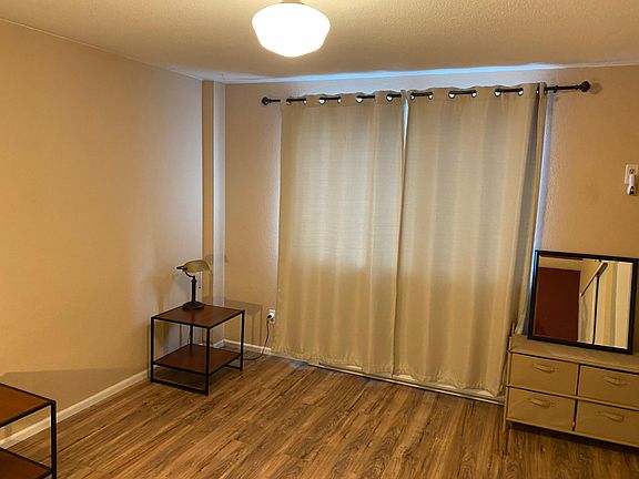 4th image of 10110 Greenwood Ave N APT 104