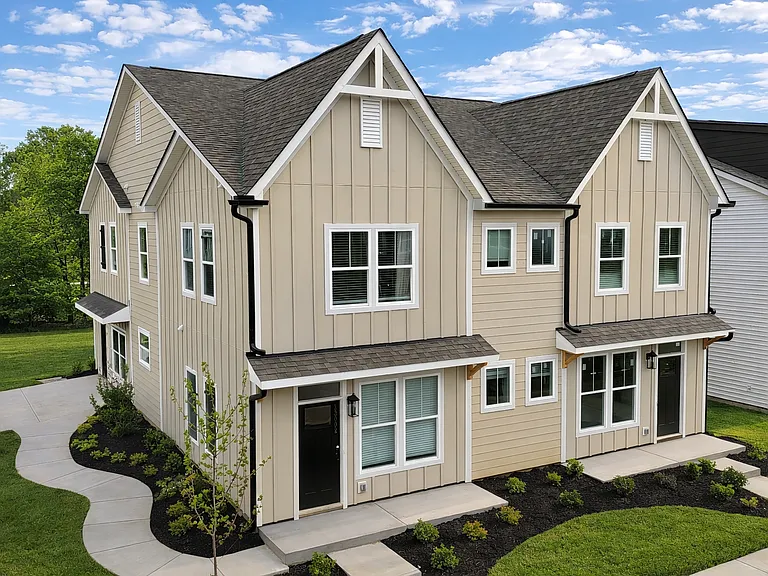 New Classically designed Duet style homes for Rent in Charlotte — Photo 22