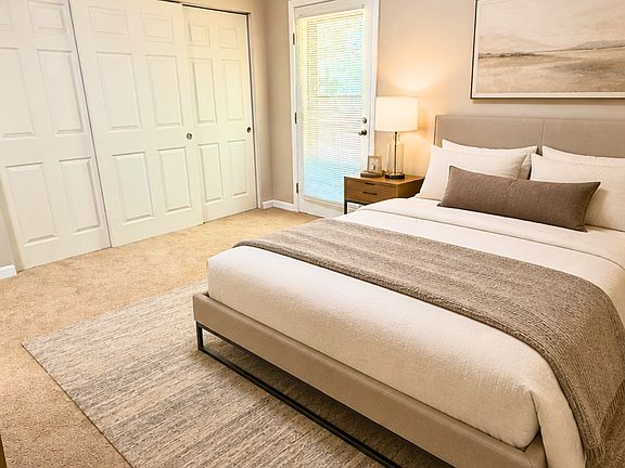 5th image of 2424-2452 Echo Valley Dr #2446