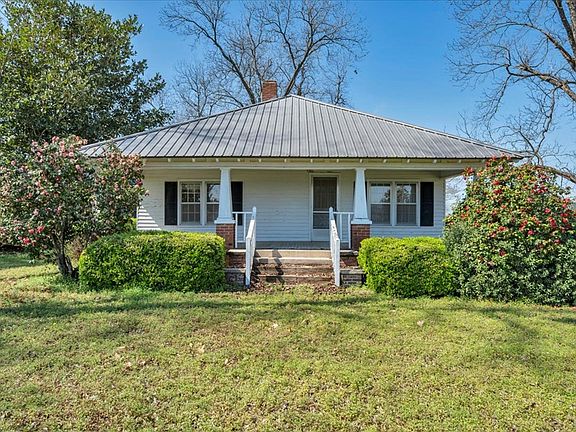 2nd image of 107 Booth Rd