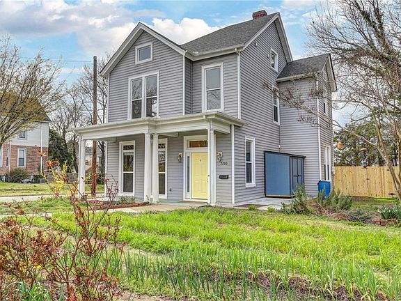 3rd image of 2200 Barton Ave