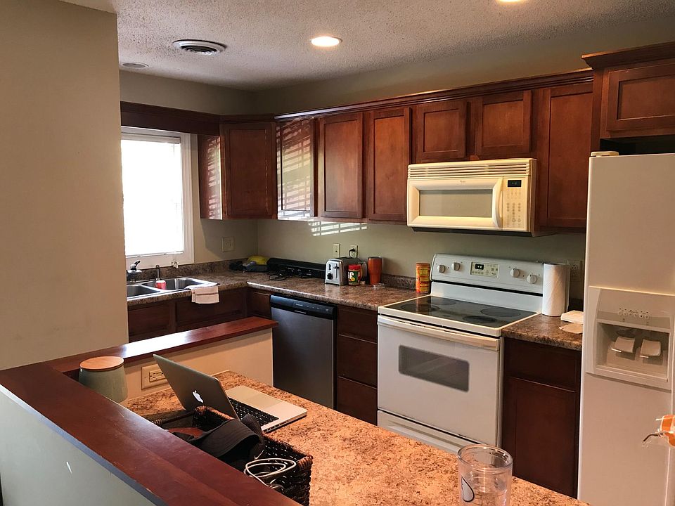 1st image of 6525 Deane Hill Dr