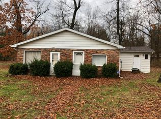 2508 S 11th St #C, Niles, MI 49120