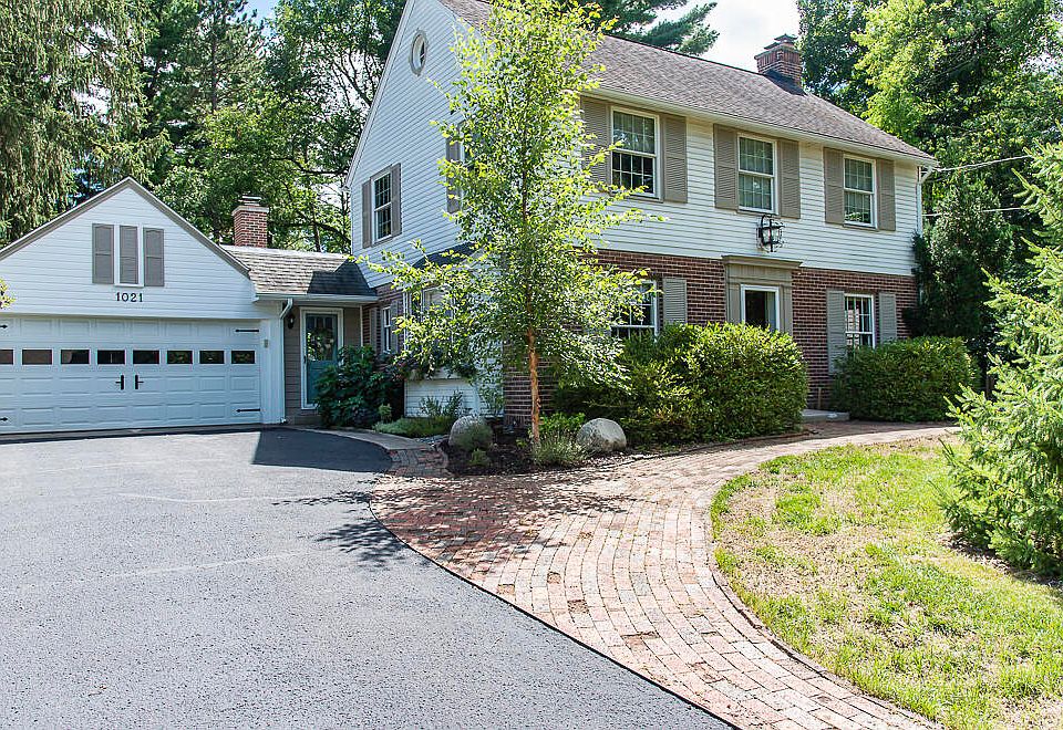 1021 Edgemoor Ave, Kalamazoo, MI 49008 Zillow