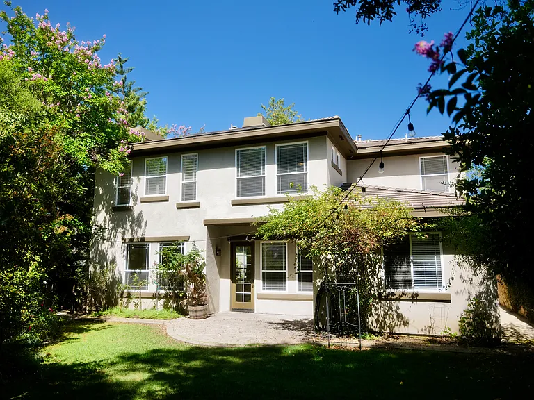 22 Artisan St — Photo 36
