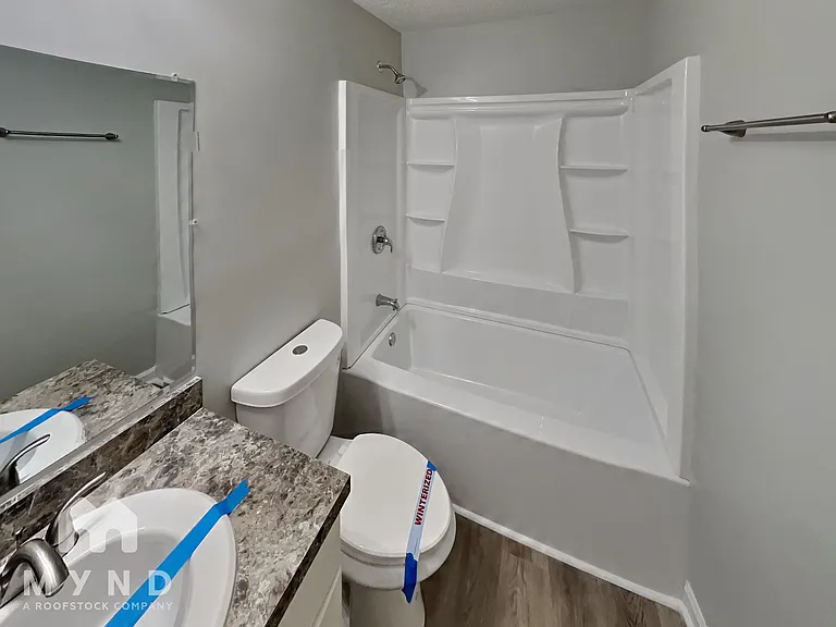 5419 Howard St — Photo 16