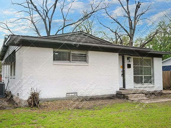 3rd image of 213 Cascade Dr