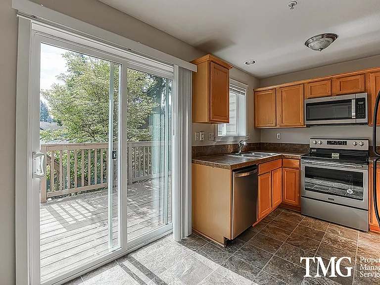 15075 SE Powell Blvd — Photo 20