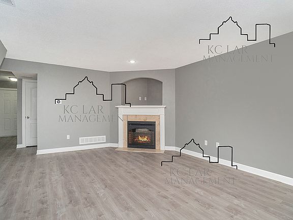 2nd image of 10531 E 45th Pl