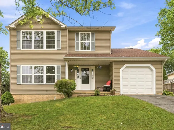 104 Kapok Cir, Winchester, VA 22602