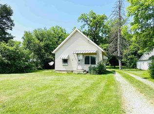 301 Lake Trl, Lakeville, IN 46536