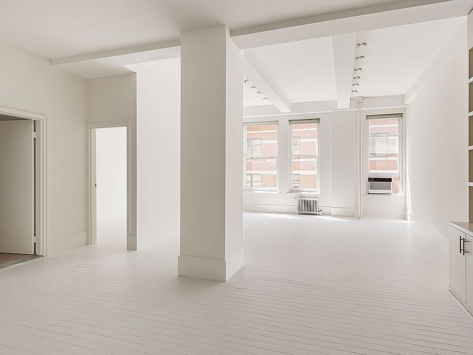 1st image of 100 Hudson St APT 4C