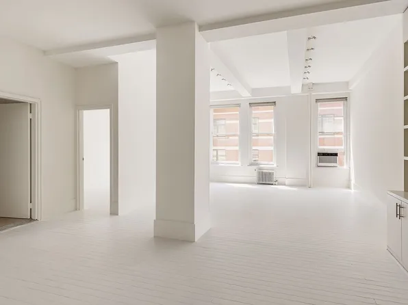 100 Hudson St APT 4C, New York, NY 10013