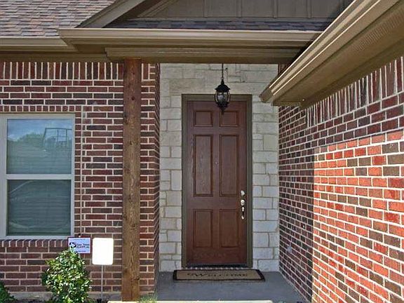 3rd image of 10796 Westhaven Cres