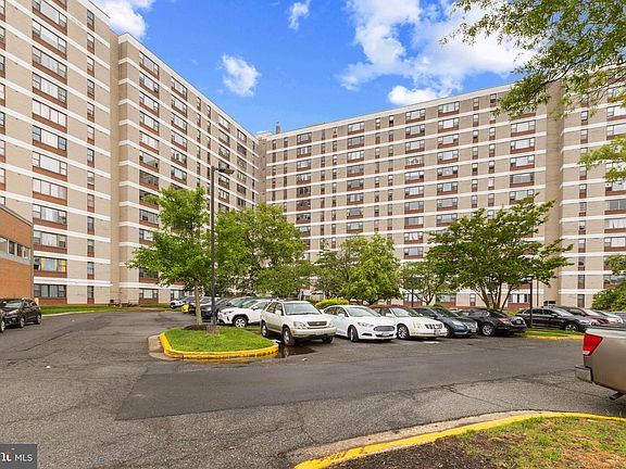 2nd image of 4600 Duke St APT 613