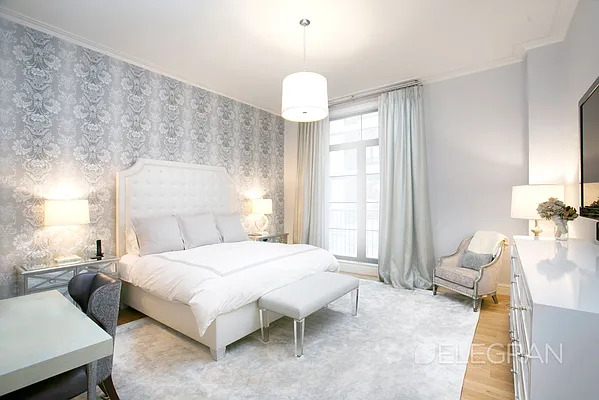 Sold by (Legacy) Elegran | media 4