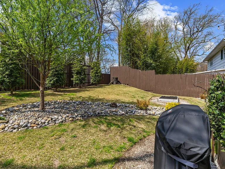 704 Ticonderoga Ave — Photo 41