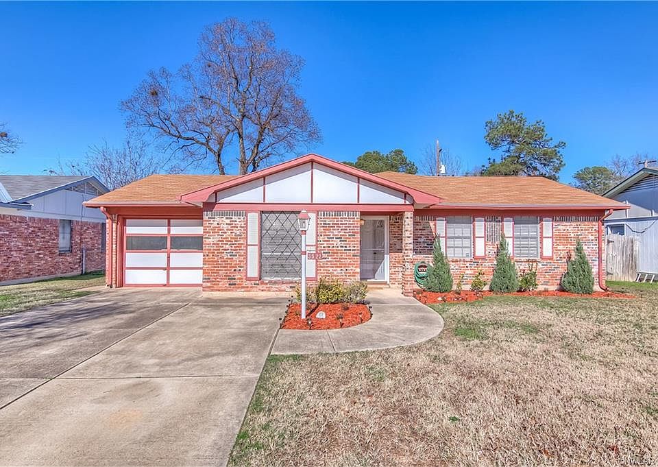 1st image of 3522 Red Bud Ln