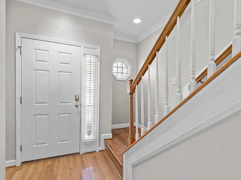 4611 Asterwood Dr — Photo 10