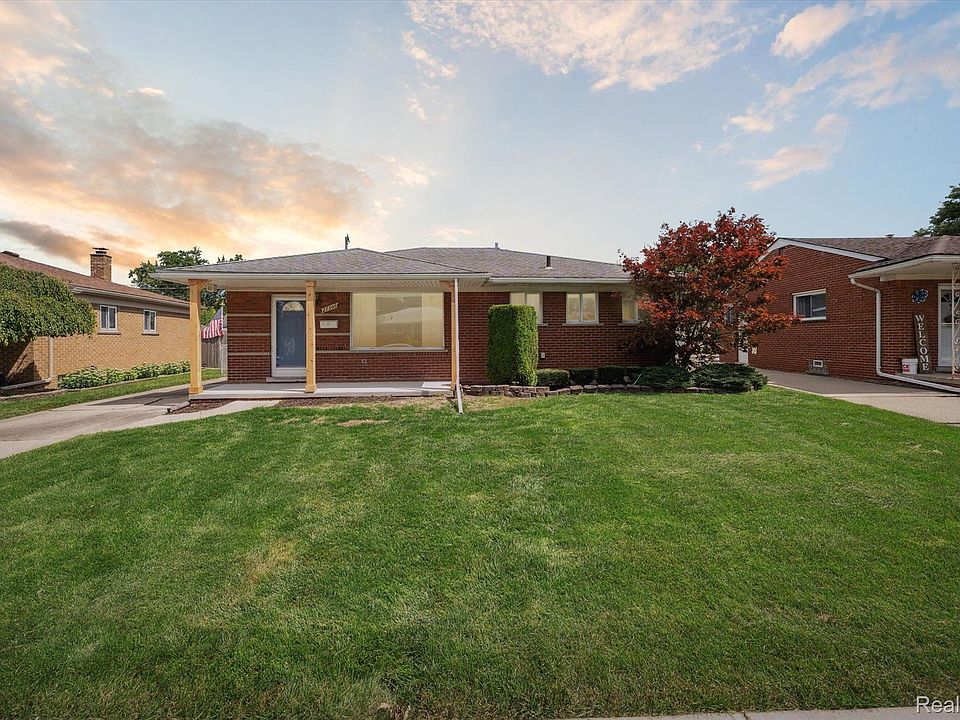 1st image of 27306 E Crestmont St