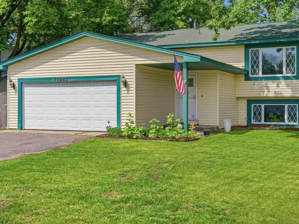 10982 Robinson Dr NW, Coon Rapids, MN 55433
