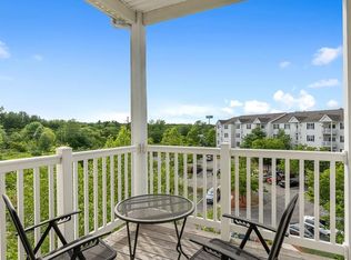 21 Hampshire Rd APT 410, Methuen, MA 01844