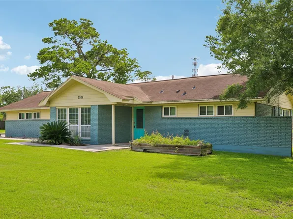 3519 Highway 146 S, Shoreacres, TX 77571