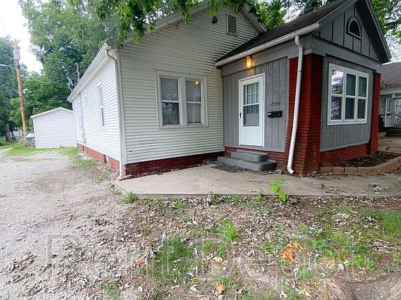 3rd image of 1558 S Harlan Ave