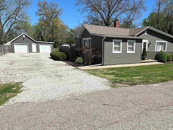 4th image of 2028 Culverson Ave
