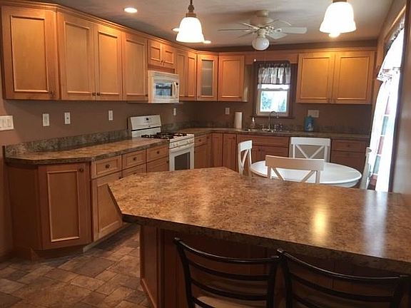 2nd image of 959 Saxonburg Blvd