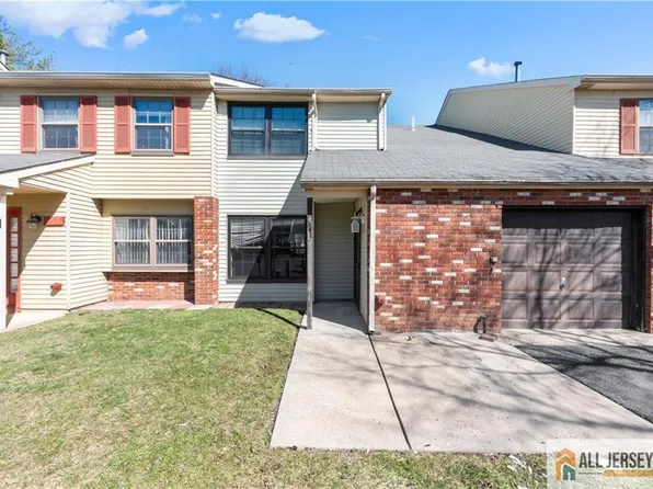 16 Adams Ct, East Brunswick, NJ 08816