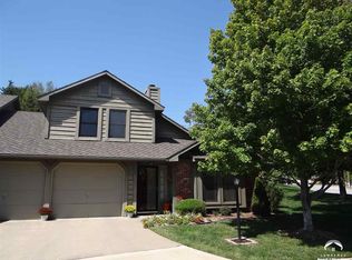 4301 Wimbledon Dr #7B, Lawrence, KS 66047