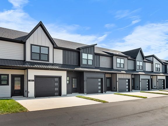 3rd image of 501 Jonathan Wade Cir