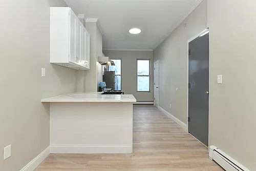 531 28th St Photo 1