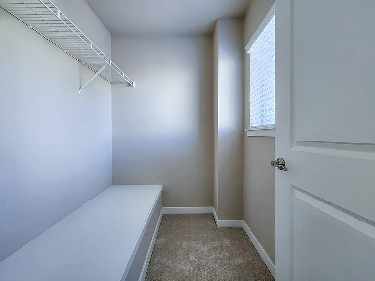 12838 NW Clement Ln — Photo 26