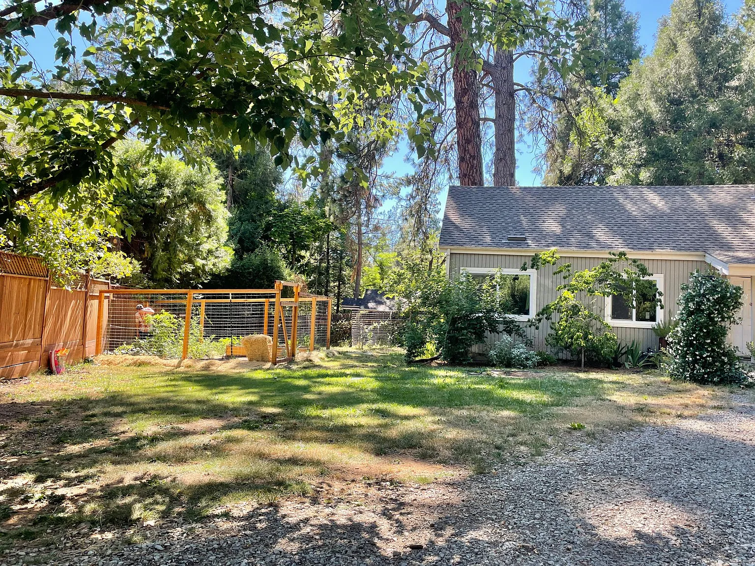 10548 Boulder St photo 1