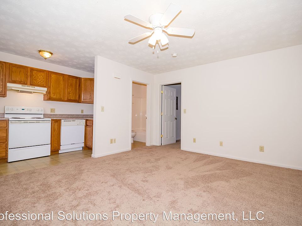 1st image of 124 Manna Dr APT 12