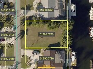5027 SW 9th Pl, Cape Coral, FL 33914