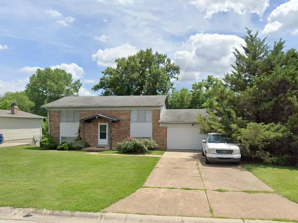 3842 Marcia Dr, Saint Charles, MO 63304