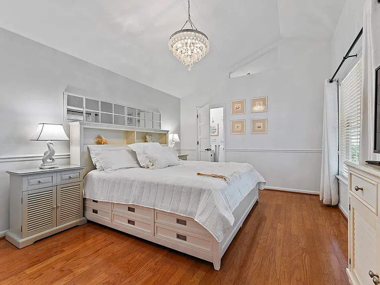 460 Sunrise Way — Photo 7