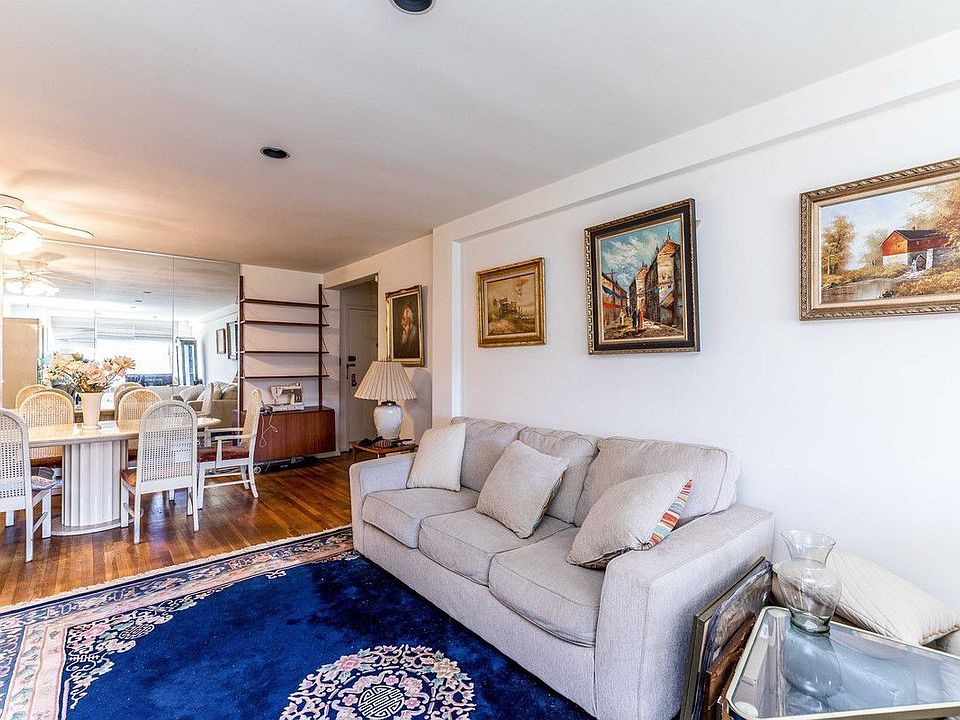 1st image of 20920 18th Ave APT 6J