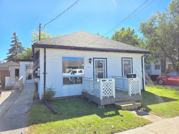 59 Saint Paul St, Belleville, ON K8N 1A9