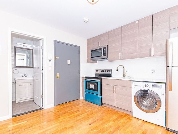 4th image of 241 Rockaway Ave #4R