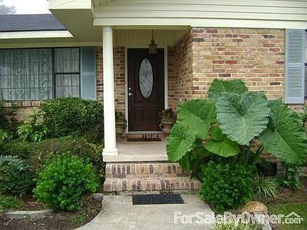 Front Door : Front door