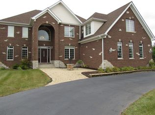 5 Rutgers Ct, Hawthorn Woods, IL 60047